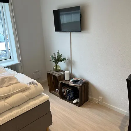 Mini 1 比隆